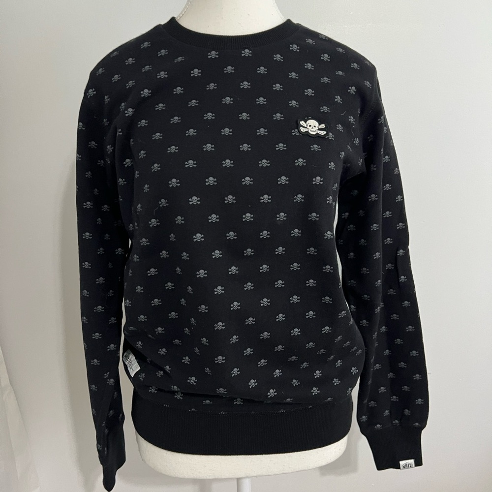 NHIZ Black Skull Pattern Sweater